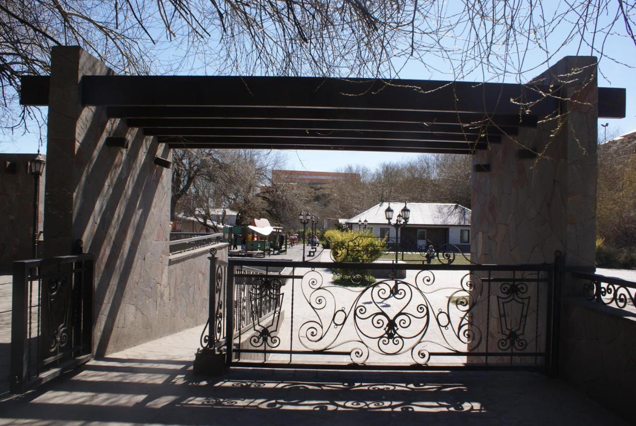 El Puente Aparts- Departamentos Independientes El Calafate Eksteriør bilde